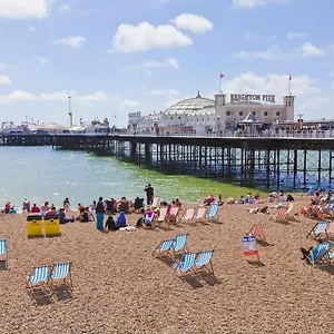https://luxury-windsor-apartment.brighton-hotels-england.com