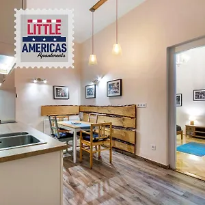  Daire Little Americas Concert Hall