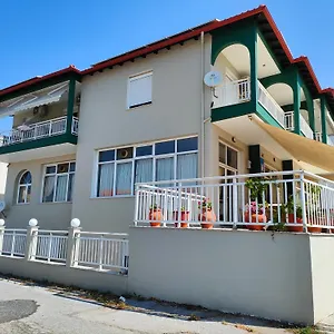 https://philoxeninn.hotelschalkidiki.net