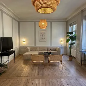 https://carolinas-apartments-admiral.copenhagenhotelselect.com