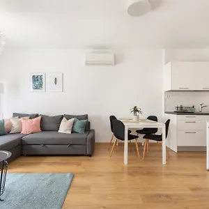 4* Konukevi Swu Broadway